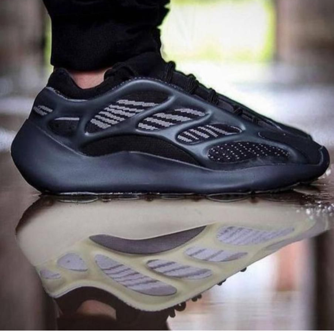 Adidas Yeezy 700 v3  (Mirror Image of OG)