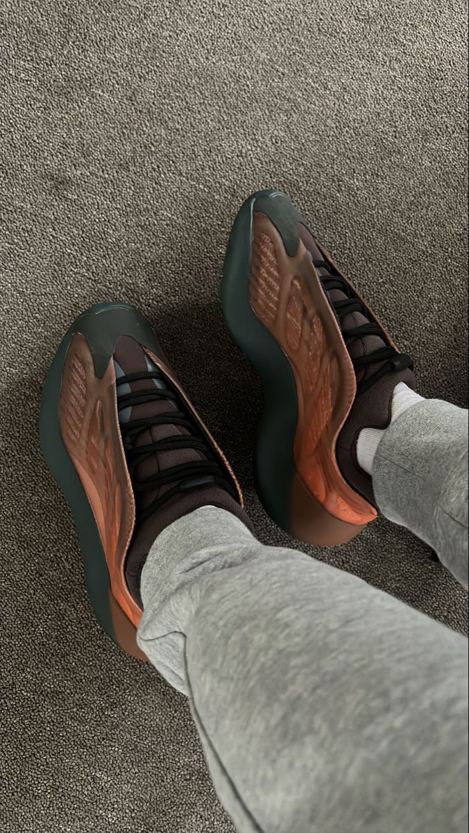 Adidas Yeezy 700 v3  (Mirror Image of OG)