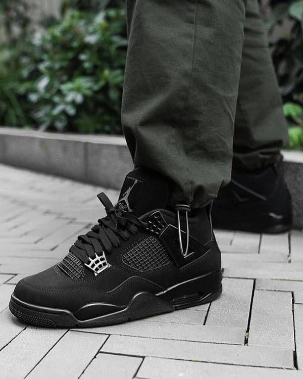 Jordan Retro 4 black (Mirror Image of OG)